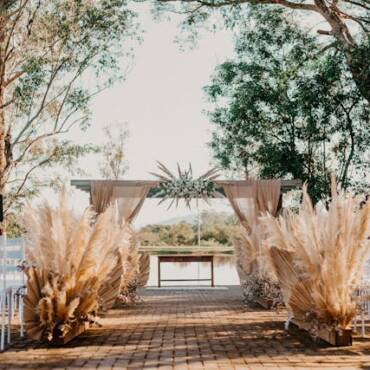 How-to-Mix-Traditional-and-Modern-Elements-in-Your-Wedding-Planning.jpg