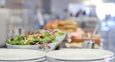 Budget-Friendly or Premium? How to Pick the Best Catering Service for Your Event